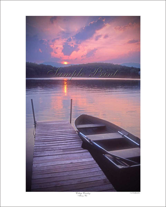 COTTAGE COUNTRY - Albany, USA